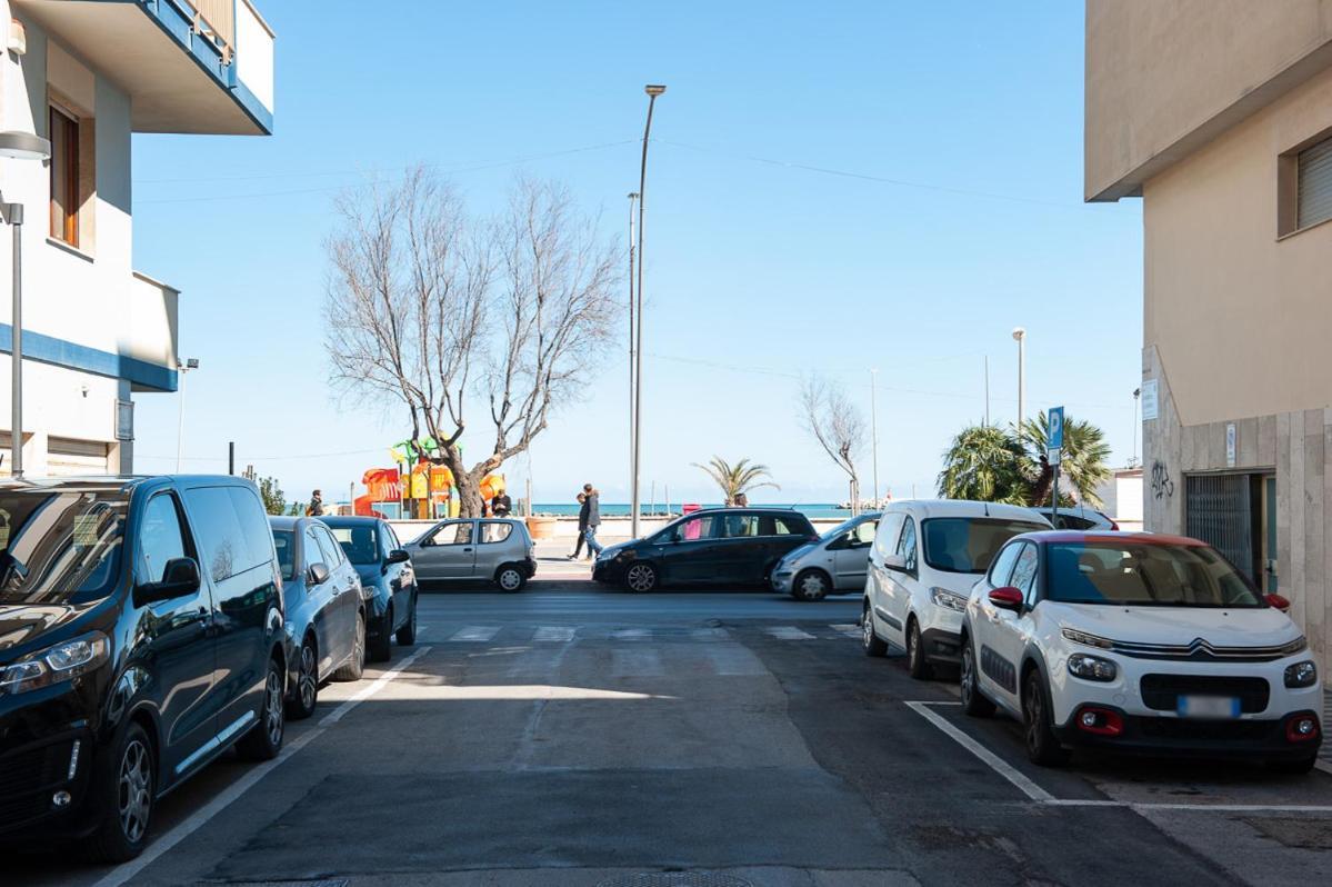 Hotel Augusto Al Mare Pescara Exterior foto